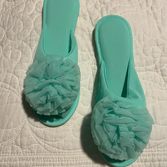 Vintage Rosette Slippers - Picture 2 of 5